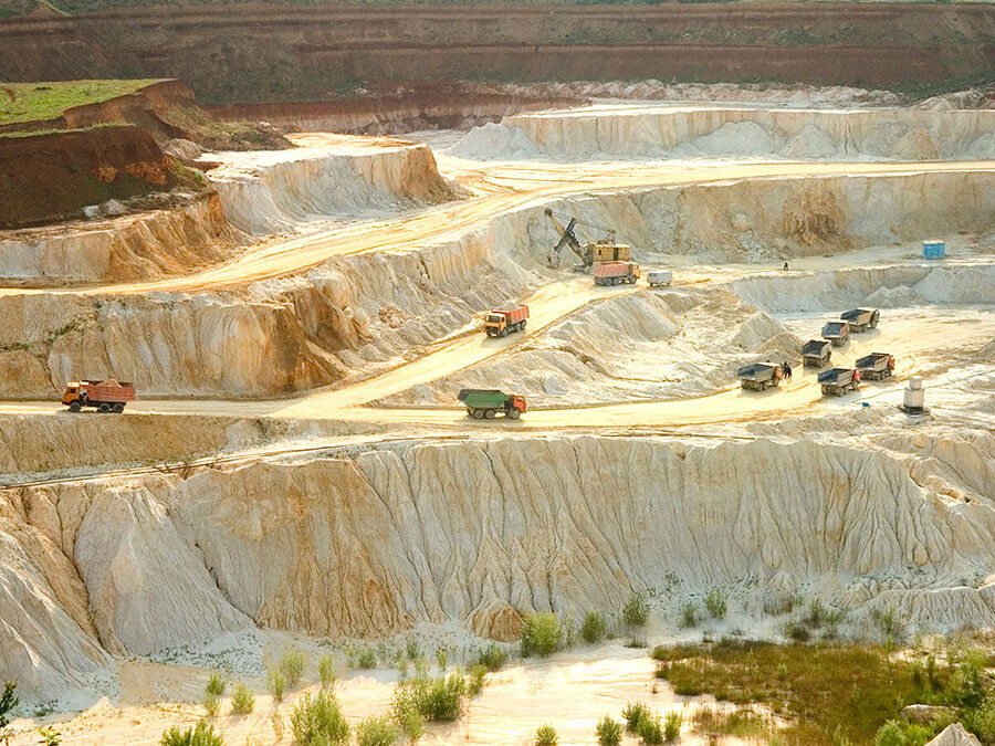 Mining lithium lepiodlite